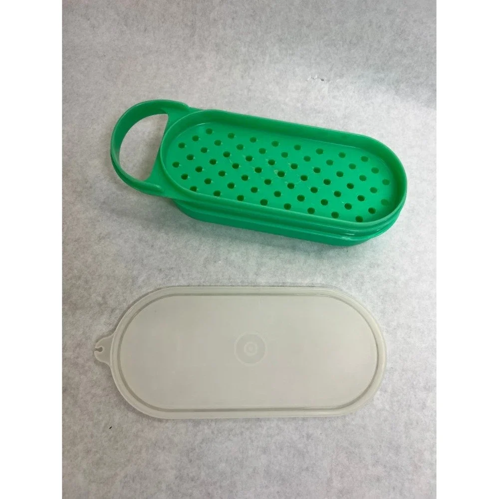 Tupperware vintage pick